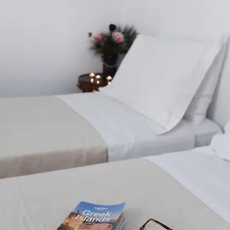 Apartment Calderimi, A Cosy,warm And Renovated House In Fira (Santorini)